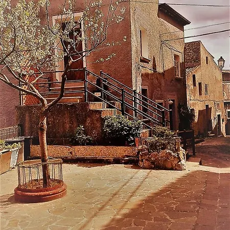 Casa Aurora Atena Lucana